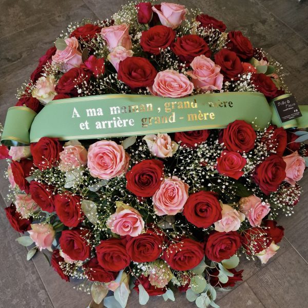 Coussin Deuil Nébuleuse Roses Fleuriste Boîte à Fleurs à Porto-Vecchio