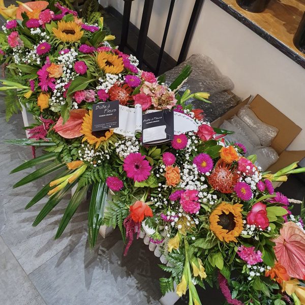 Dessus de Cercueil Deuil Repos Éternel Fleuriste Boite à Fleurs Porto-Vecchio